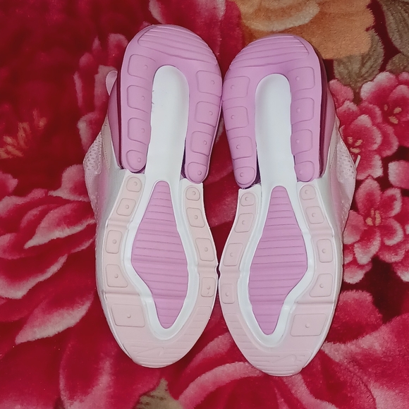 Nike Air Max 270 Streetwear/Lifestyle Shoes Size 5 Youth/6.5 Women - Picture 9 of 14